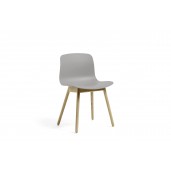 HAY AAC, About a chair, perfekt stol til kantine eller touch down områder. Vælg selv farve og stel.